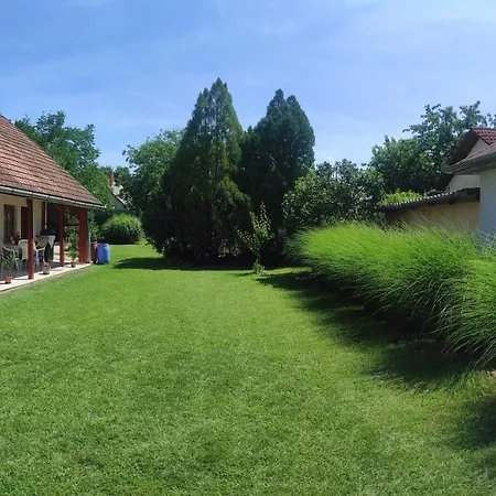 Bb House Balatonboglar